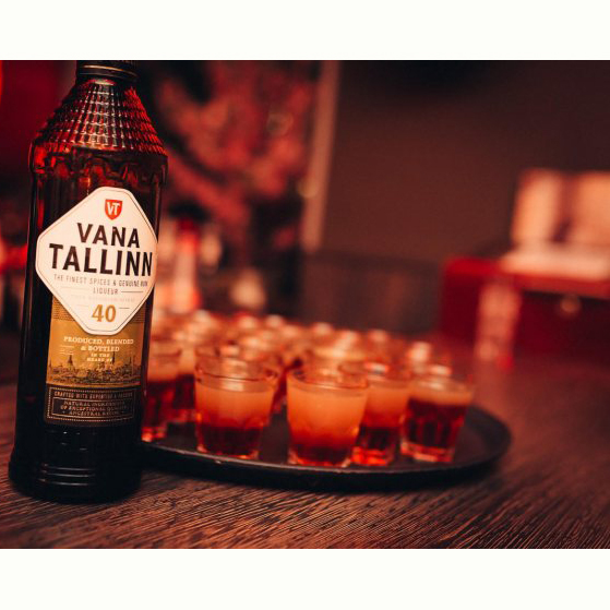 Ликер Старый Таллинн Vana Tallinn 1л 40% купить