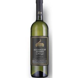 Вино Gocha Алазанская Долина белое полусладкое 0,75л 11-12%
