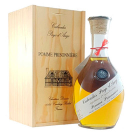 Кальвадос Calvados Pomme Prisonniere Pays d'Auge 0,9л 40%