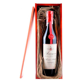 Арманьяк Armagnac Castarede 1966 янтарный в деревянной коробке 0,7л 40%