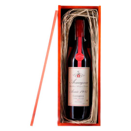 Арманьяк Armagnac Castarede 1981 янтарный в деревянной коробке 0,7л 40%
