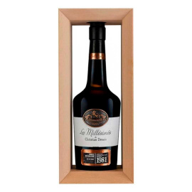 Кальвадос Кер де Лион Пеи д'Ож 1981, Calvados Christian Drouin (деревянная коробка) 0,7л 40%