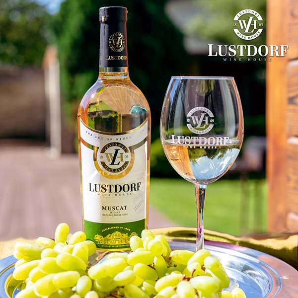 Вино Lustdorf Muscat біле напівсолодке 0,75л 9-13% купити