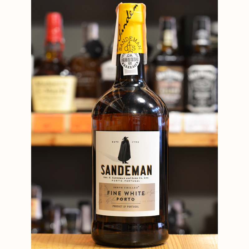 Портвейн Sandeman White Porto Sogrape Vinhos белый сладкий 0,75л 19,5% купить