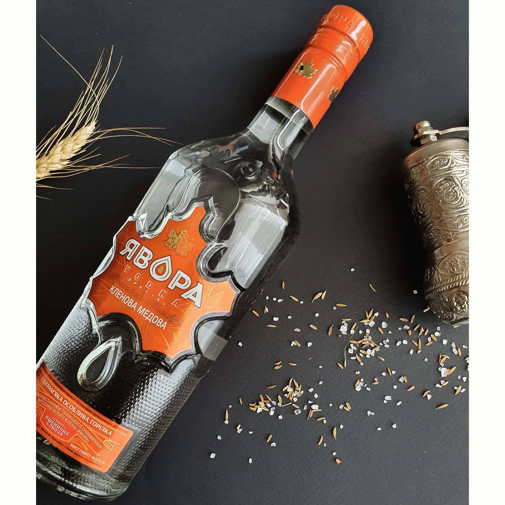 Водка Явора Кленовая медовая 0,5л 40% купить