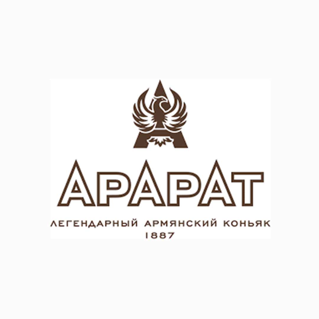 Бренді Ararat Otborny 7 років 0,75л 40% у коробці купити