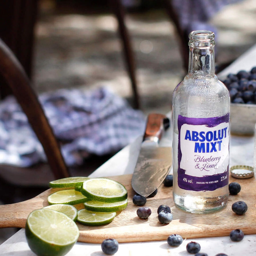 Напиток ABSOLUT MIXT BLUEBERRY&amp;LIME сл/алк 4% 0,275 л 4% купить
