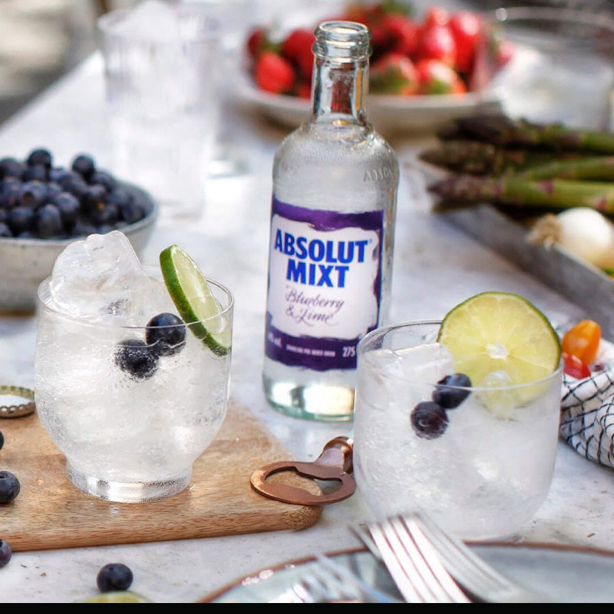 Напиток ABSOLUT MIXT BLUEBERRY&amp;LIME сл/алк 4% 0,275 л 4% купить