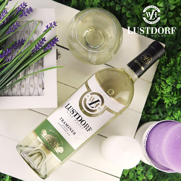 Вино Lustdorf Traminer белое полусладкое 0,75л 9-13% купить