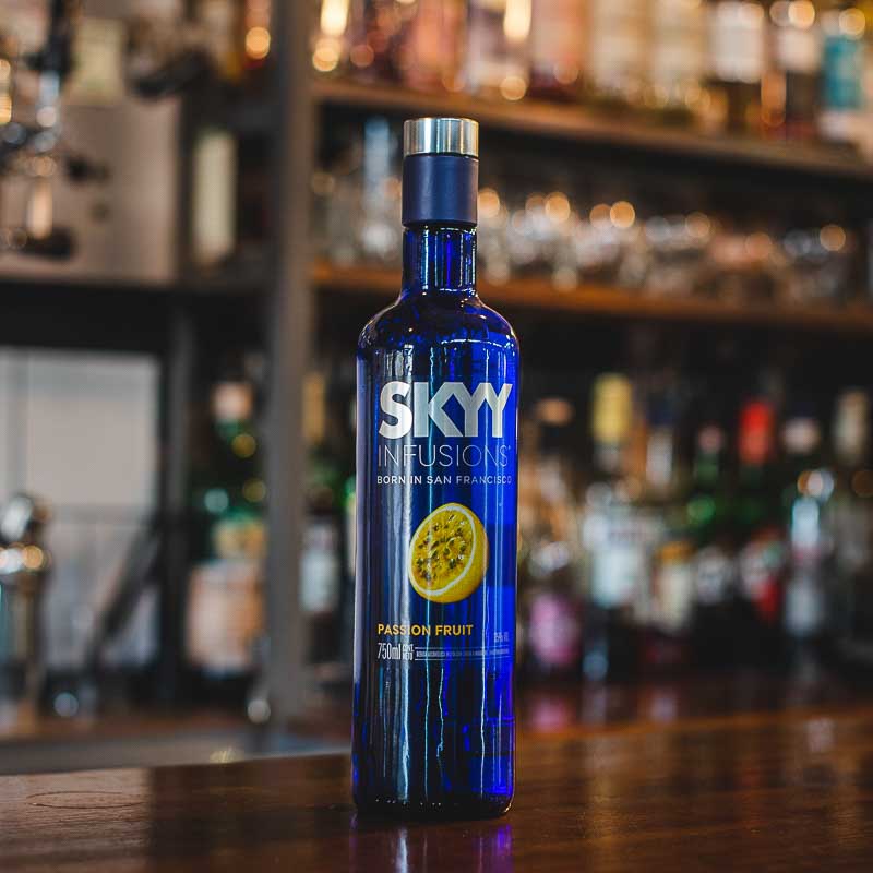Горілка SKYY Infusions Passion Fruit 0,7л 37,5% купити