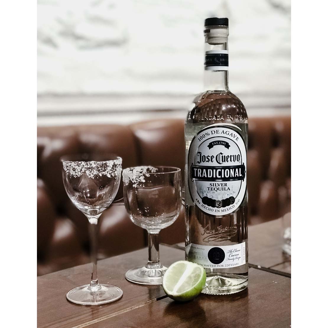 Текила Jose Cuervo Tradicional Silver 0,7л 38% купить