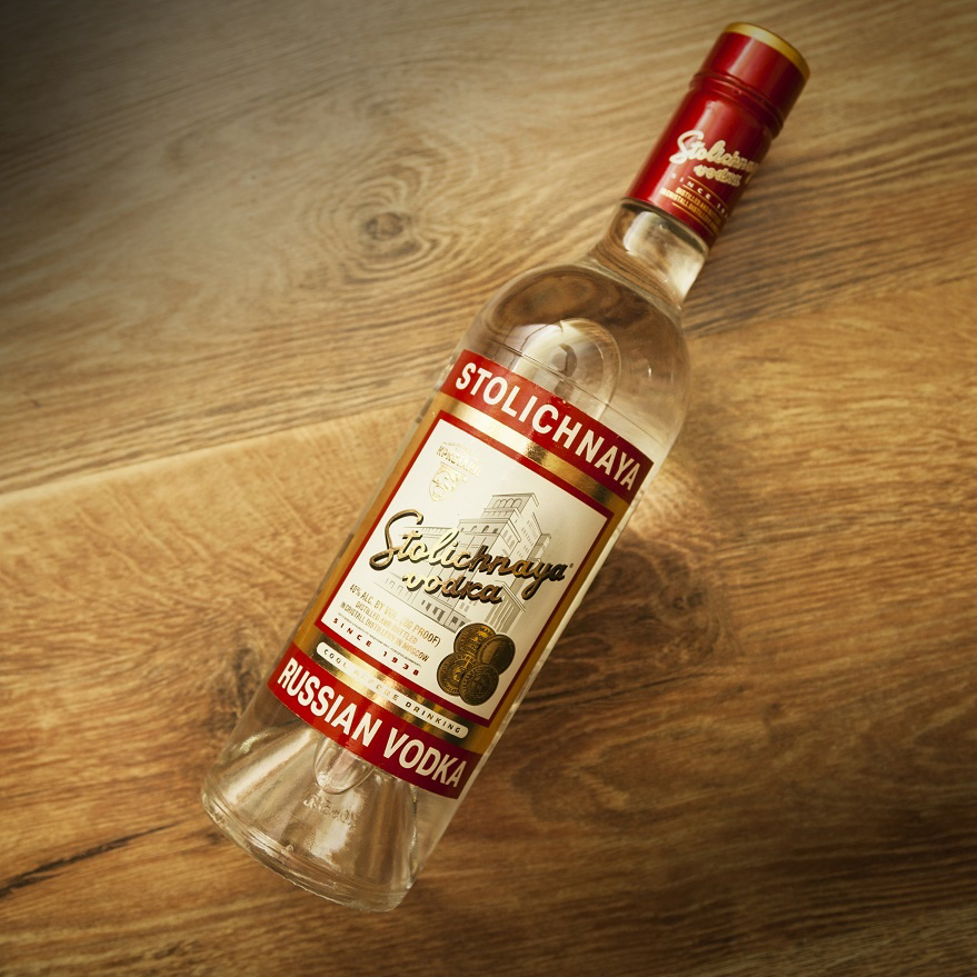 Горілка Stolichnaya 2л 40% + 24 Ginger Beer Stoli купити