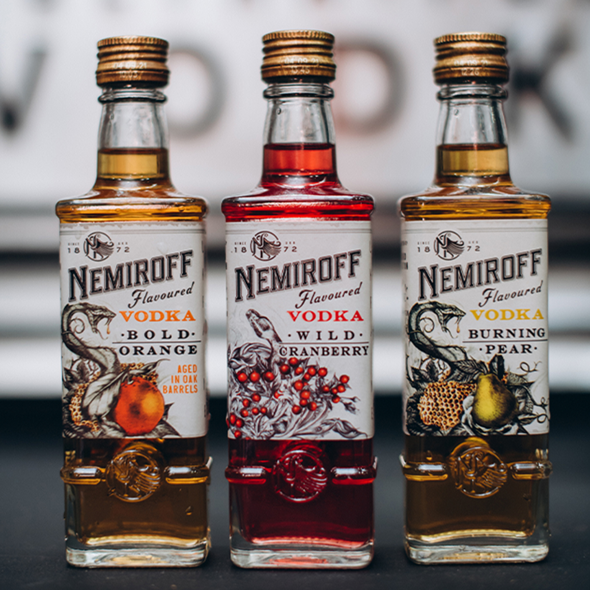 Настойка Nemiroff De Luxe Дикая Клюква Wild Cranberry 0,5л 40% в Украине