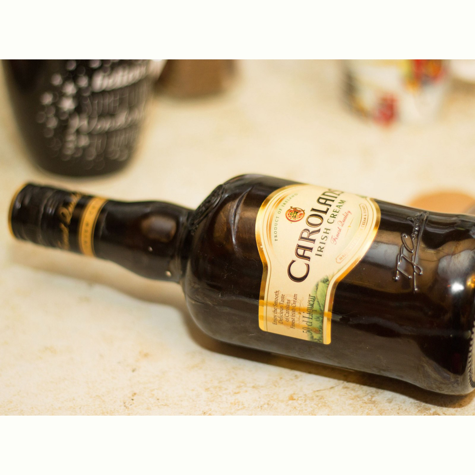 Ликер Carolans 0,7л 17% купить