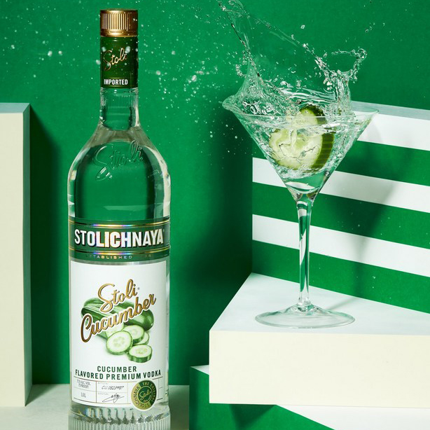 Водка Stoli Cucumber 0,7 л 37,5% в Украине