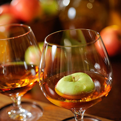 Кальвадос французский Christian Drouin La Blanche Eau de Vie de Cidre 0,7л 40% в Украине