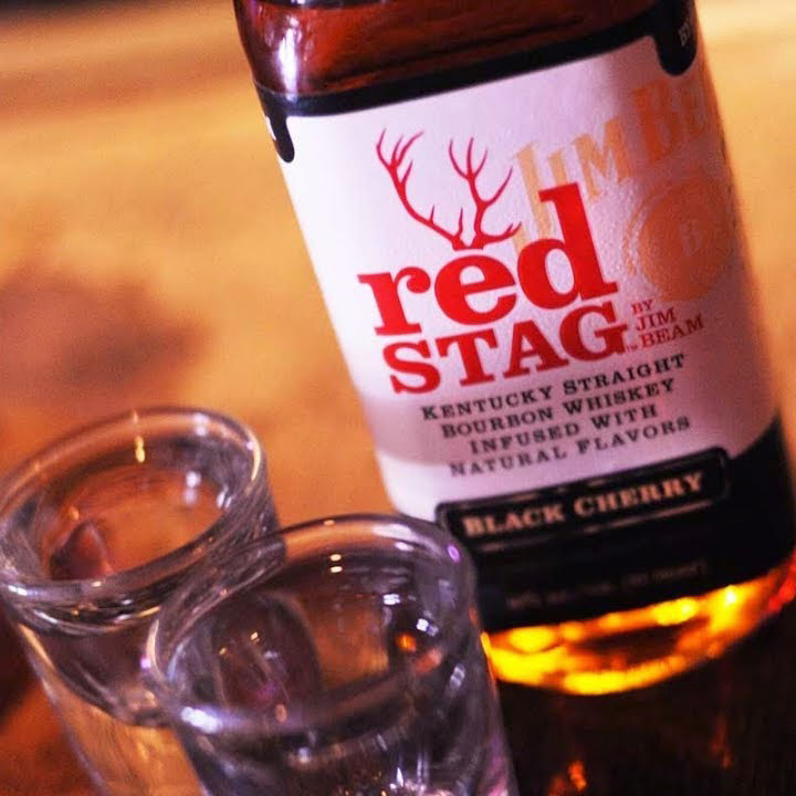 Ликер Jim Beam Red Stag Cherry 0,7л 32,5% в Украине