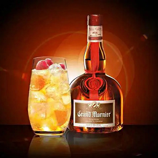 Ликер Апельсиновый Grand Marnier Cordon Rouge 1л 40% в Украине
