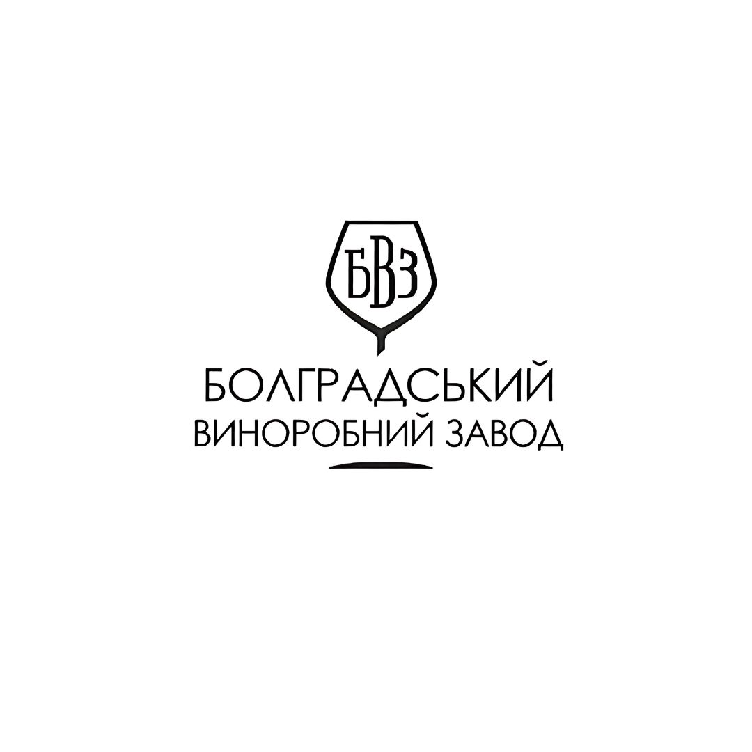 Напиток винный Danca красный полусладкий 1,5 л 8-8,5% купить