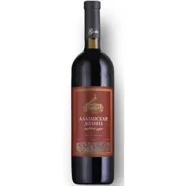 Вино Gocha Алазанская Долина красное полусладкое 0,75л 11-12%