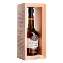 Кальвадос Christian Drouin Coeur de Lion Pays d'Auge 2004 деревянная коробка 0,7л 42%