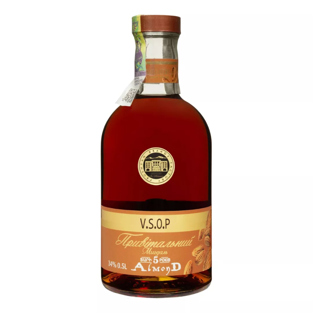 Бренди армянский Поздравительный Миндаль 5 лет выдержки 0,5л 40%