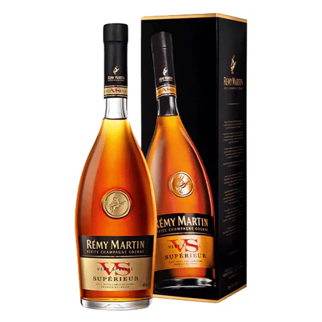 Коньяк Remy Martin Superior VS 0,5л 40% у коробці
