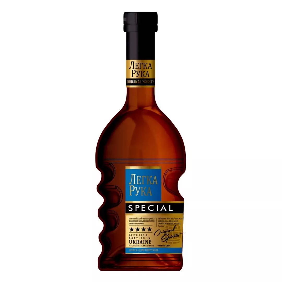 Напиток спиртовой Легкая Рука Special с добавлением коньячных спиртов не меньше 4 лет 0,5л 40%