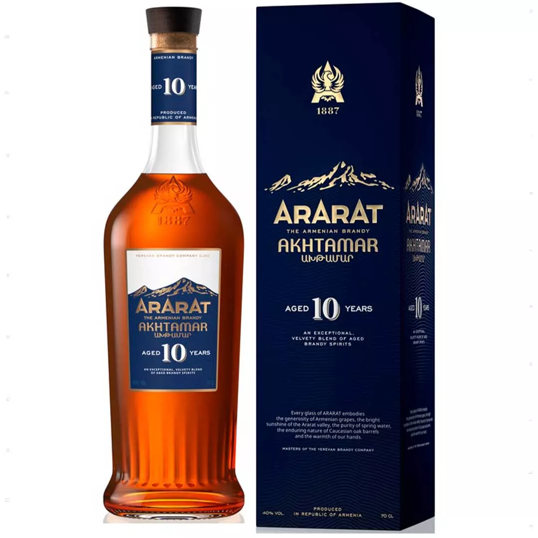 Бренди армянское Арарат Akhtamar 10 лет выдержки 0,7л 40%