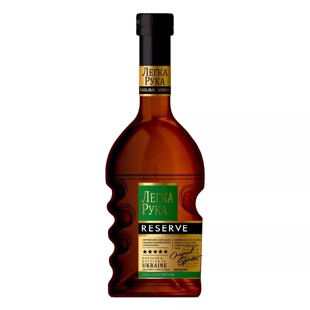 Напиток спиртовой Легка Рука Reserve с добавлением коньячных спиртов не меньше 5 лет 0,5л 40%