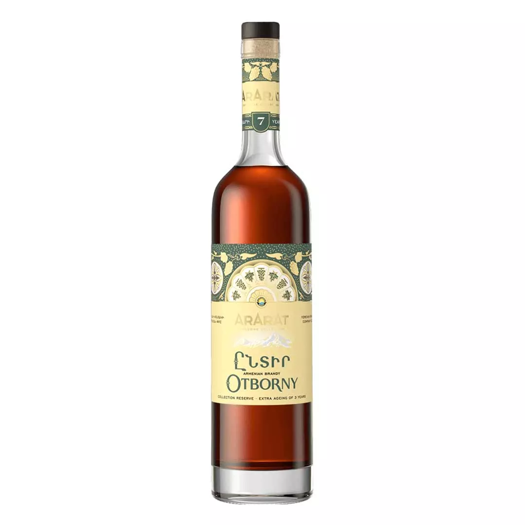 Бренді Ararat Otborny 7 років 0,75л 40% у коробці