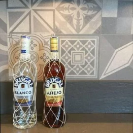 Ром доминиканский Brugal Blanco Supremo 0,7л 40% купить