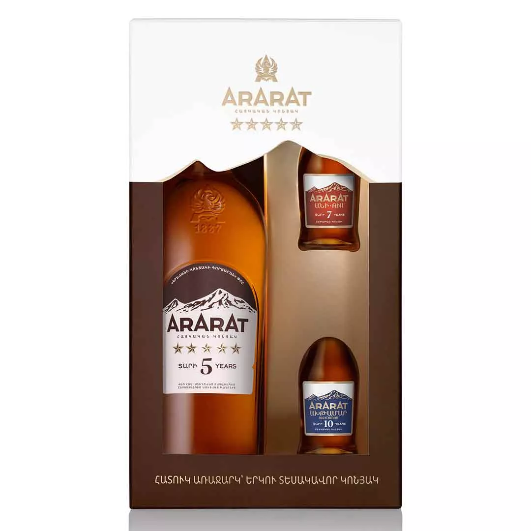 Набор бренди Ararat 5 лет выдержки 0,7л 40%, Ani 7 лет 0,05 л, Akhtamar 10 лет 0,05л
