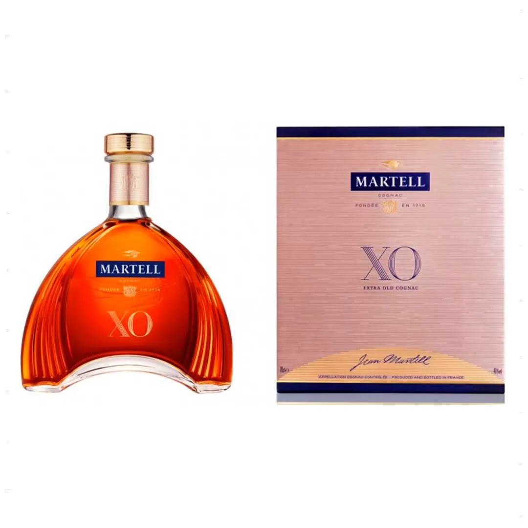 Коньяк Martell XO 0,7 л 40% в подарочной упаковке