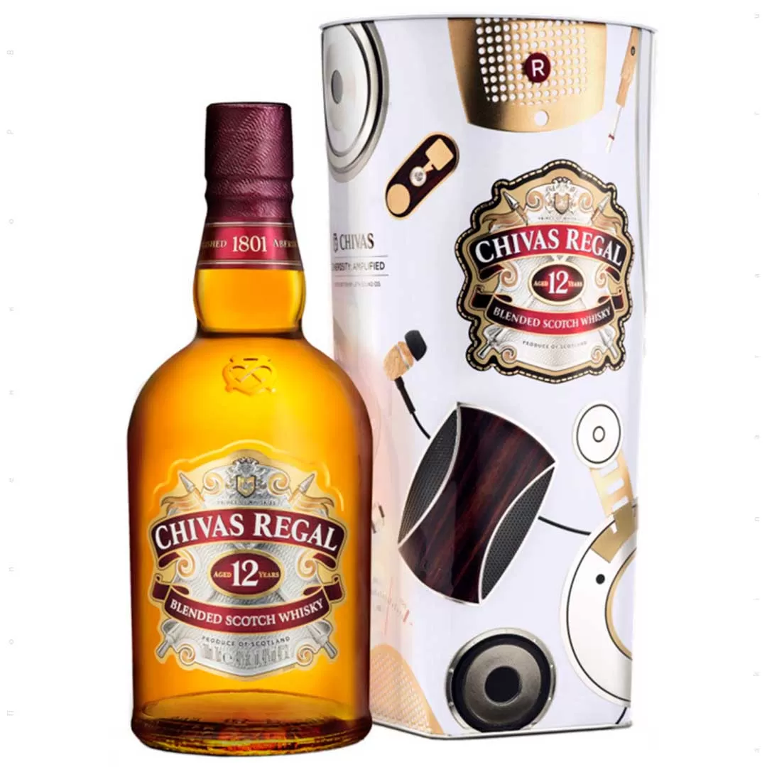 Виски Chivas Regal 12 лет выдержки 0,7л 40% в подарочной металлической упаковке