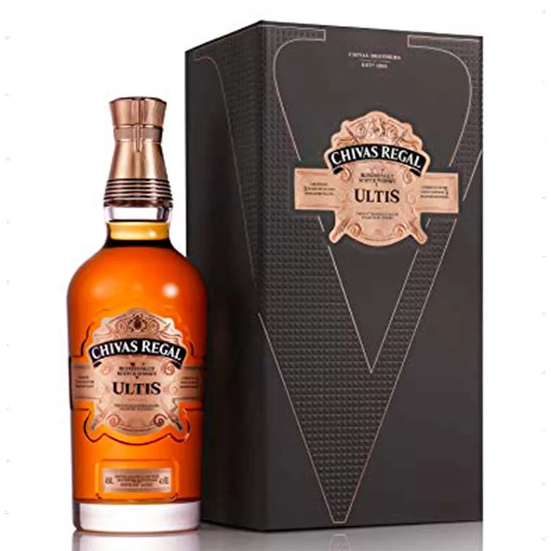 Виски Chivas Regal  Ultis 0,7 л 40% в коробке