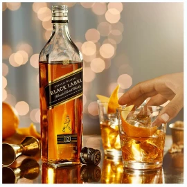 Виски Johnnie Walker Black Label с двумя стаканами 1л 40% купить