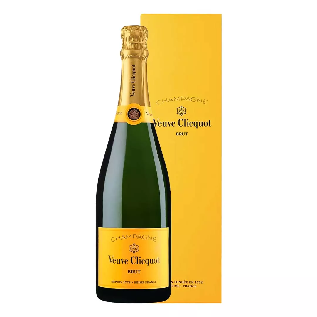 Шампанское Veuve Clicquot Ponsardin Brut сухое белое 0,75л 12% подарочной коробке