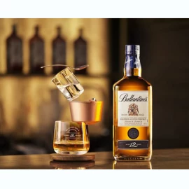 Виски Ballantine's 12 лет выдержки 0,7л 40% в подарочной упаковке купить