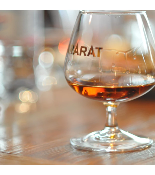 Бренді вірменське Ararat Otborny 7 років витримки 0,5 л 40% в Україні