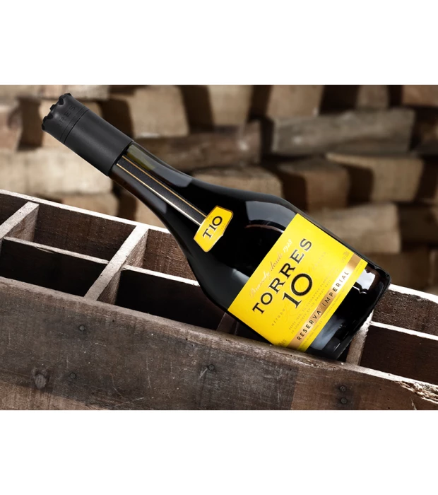 Бренди Torres 10 Gran Reserva 0,7 л 38% +1 стакан купить