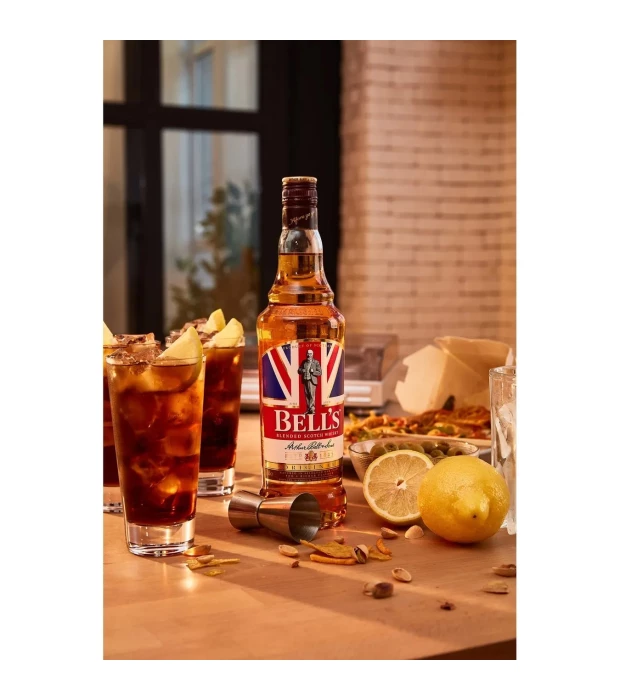 Алкогольный напиток Bells Spiced 0,7л 35% купить