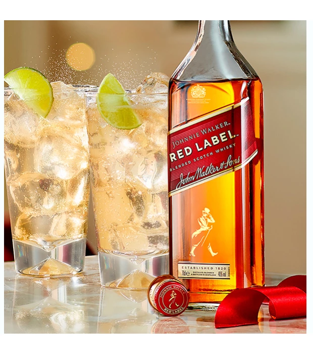Виски Johnnie Walker Red Label выдержка 4 года 1 л 40% в Украине