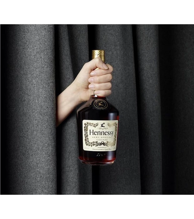 Коньяк Hennessy VS 0,05л 40% купить