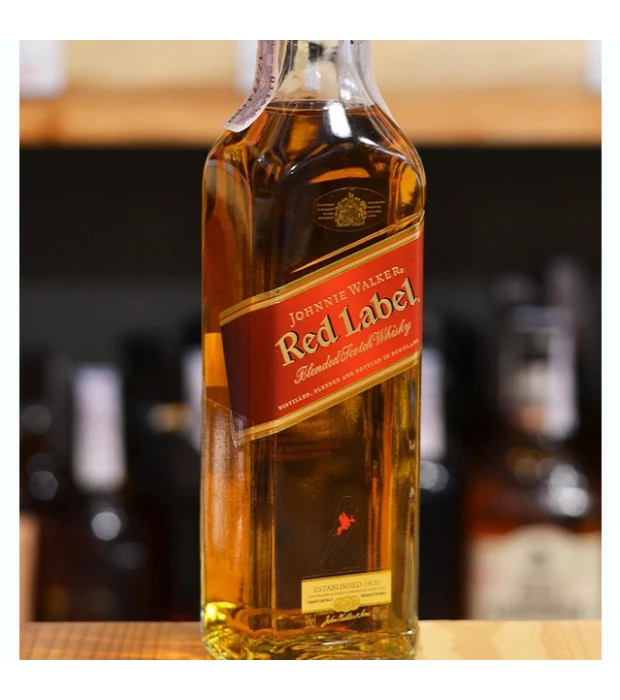 Виски Johnnie Walker Red label выдержка 4 года 0,5 л 40% купить