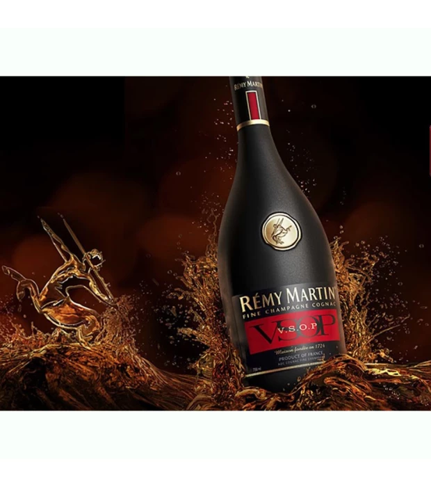 Коньяк Remy Martin VSOP 0,7 л 40% в подарочной упаковке в Украине