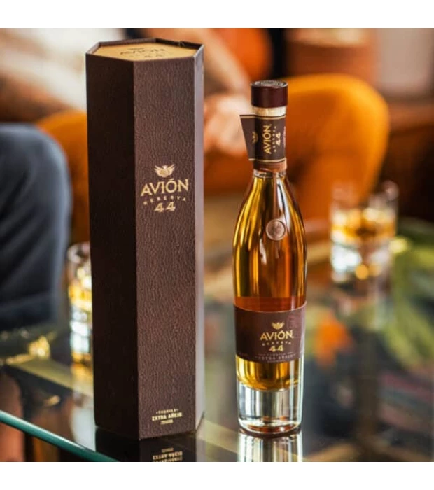 Текила Avion Reserva 44 Extra Anejo Highlands 100% Puro de Agave 0,75л 40% купить