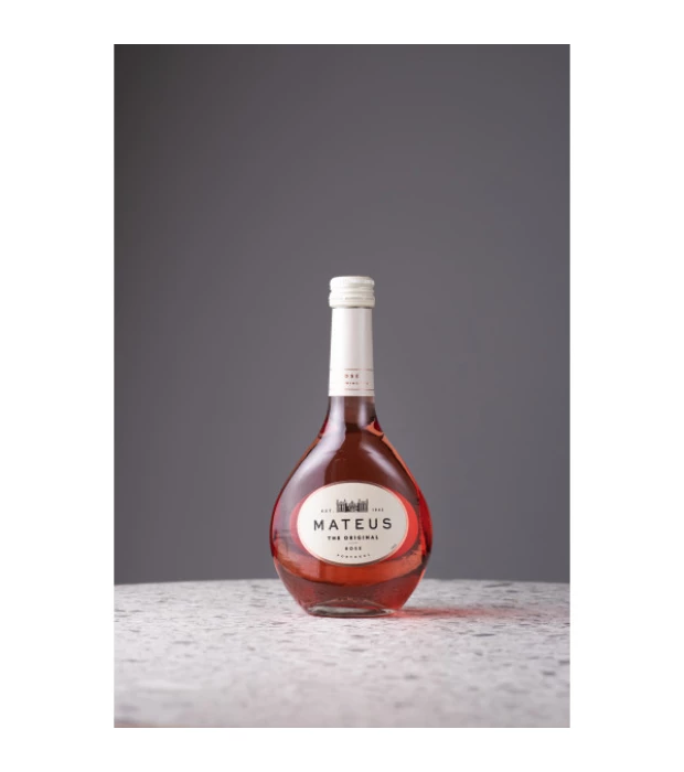 Вино Mateus Rose Sogrape Vinhos Рожеве Напівсухе 0,75л 11% в Україні