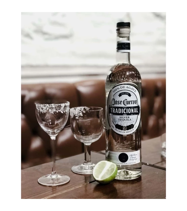 Текила Jose Cuervo Tradicional Silver 0,7л 38% купить
