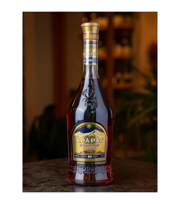 Бренди армянское Ararat Akhtamar 10 лет выдержки в коробке 0,5л 40% купить